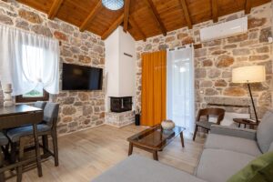 16 9_0000_IMG_9309-Edit