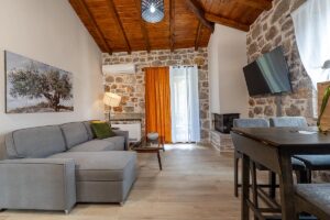 16 9_0002_IMG_9158-Edit